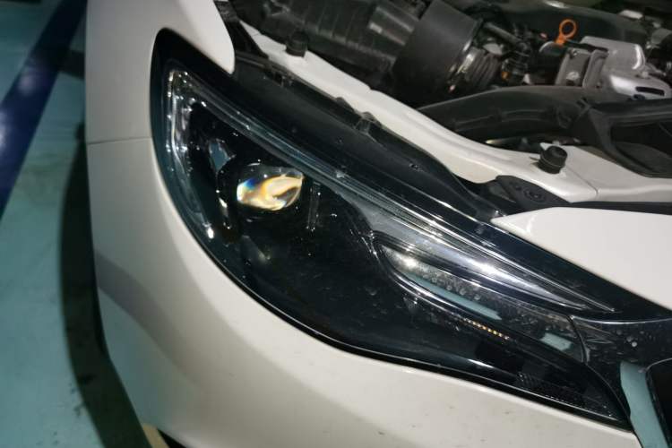 Used Buick GT 2019 15T Dual-Clutch Connected Elite Version China V Standard Right Front Headlight
