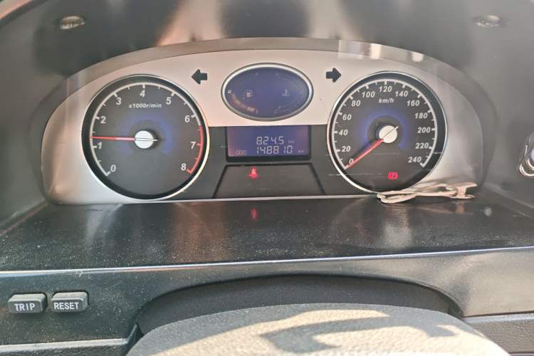 Used Geely Auto Classic Emgrand 2012 Sedan 1.5L Manual Standard Model
