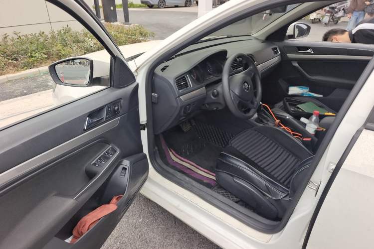 Used Volkswagen Lavida 2017 1.6L Automatic Fashion Edition