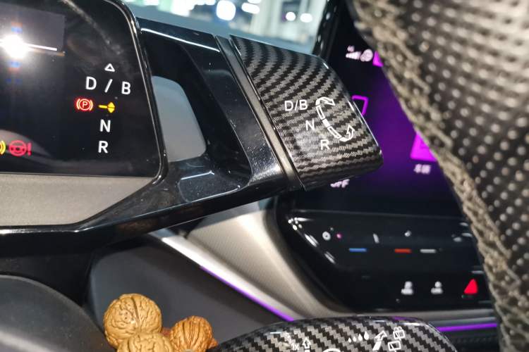 Used Volkswagen ID.4 CROZZ 2021 Long-Range PRO Two-Wheel Drive Version Gear Lever