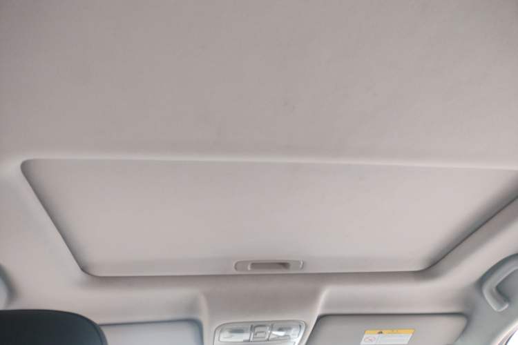 Used Changan CS75 2016 1.8T Automatic Elite Model China V Standard