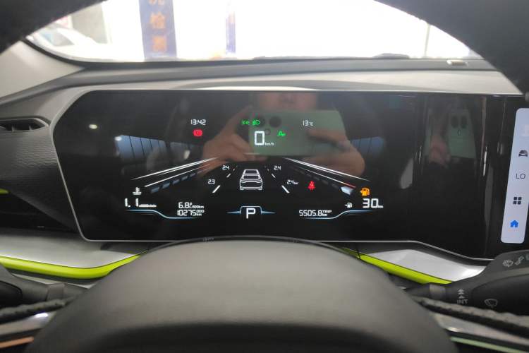 Used Geely Auto Coolray 2022 Bin Yue COOL 1.5TD DCT Hot Engine Edition
