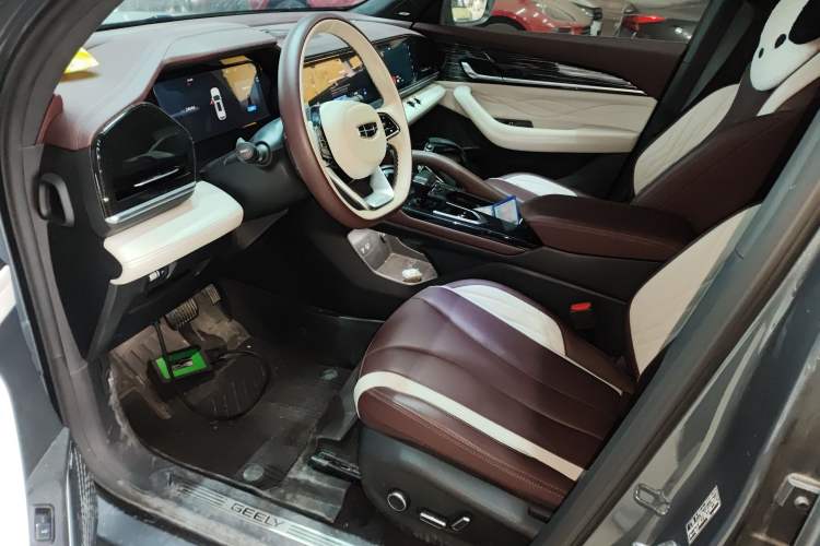 Used Geely Auto Monjaro L 2021 2.0TD DCT EVO Two-Wheel Drive Smart Luxury Version
