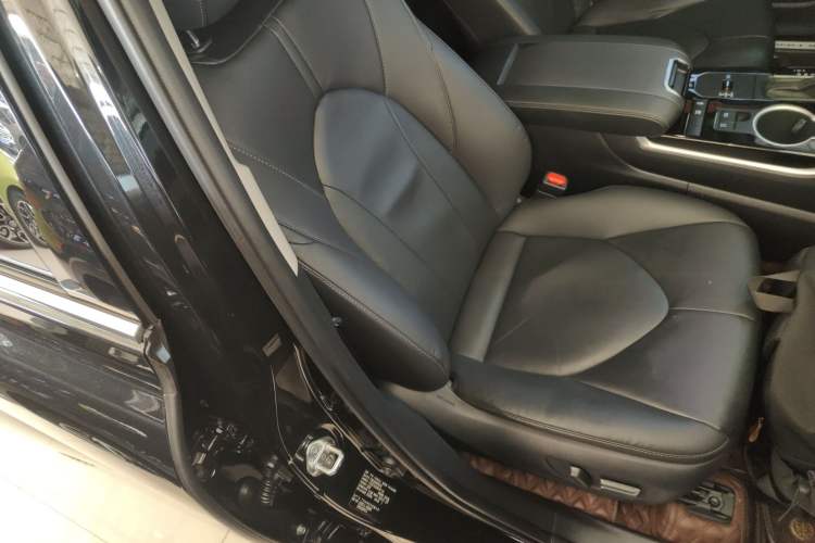 Used Toyota Highlander 2022 Dual-Engine 2.5L Two-Wheel Drive Prestige Edition 7-Seater
