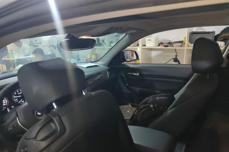 Used BMW 2 Series 2019 225i Sport Design Package Headliner