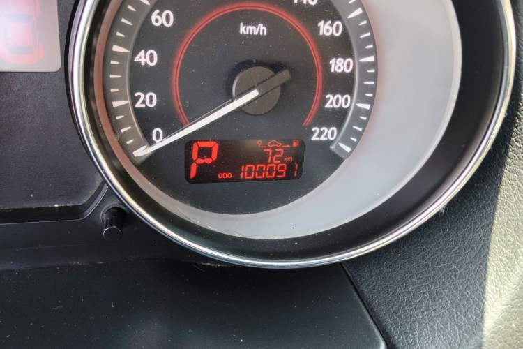 Used Bestune B50 2013 1.6L automatic luxury version Odometer Close Up