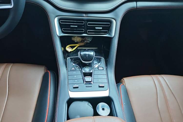 Used BYD Song PLUS 2020 1.5T Automatic Prestige Version Gear Lever