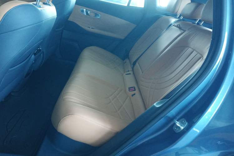 Used Geely Galaxy Galaxy Xingjian 7 EM-i 2025 120km Flagship Edition
