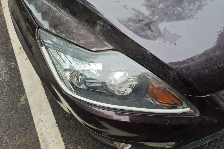 Used Ford Focus 2013 Sedan Classic 1.8L Manual Base Model