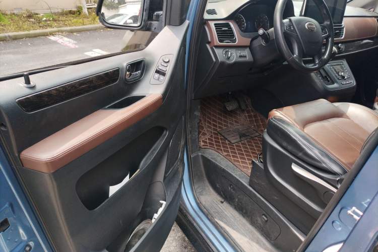 Used SAIC MAXUS G10 2016 2.0T Automatic Flagship Edition
