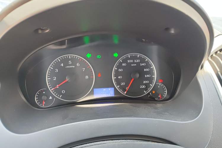 Used Geely Auto Diamond 2016 1.5L Manual Elite Version China IV Standard