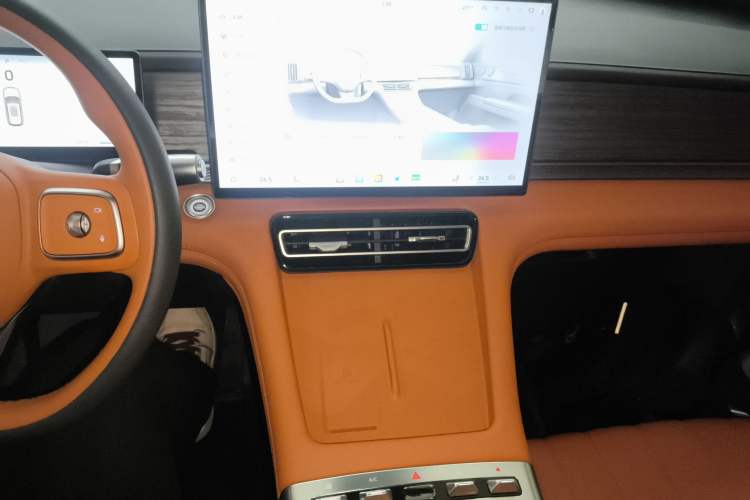 Used JETOUR X70L 2026 Model—2.0TD Automatic Flagship, 7-seater
