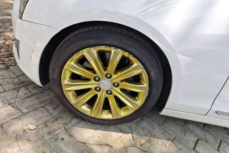 Used Cadillac ATS-L 2017 28T Fashion Edition Right Front Wheel Hub