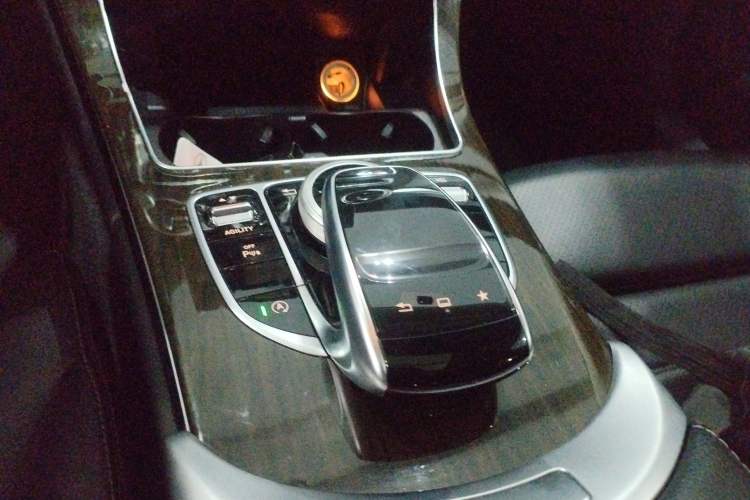 Used Mercedes-Benz C-Class 2015 Facelift C 180 L