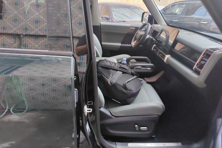 Used iCAR 03 2024 501km Range Two-Wheel Drive Long-Range Smart Trend Edition