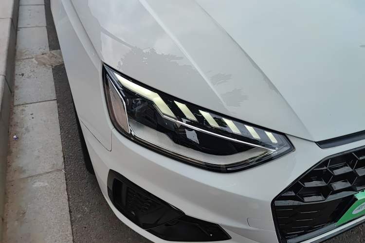 Used Audi A4L 2024 40 TFSI Luxury Dynamic Edition Right Front Headlight