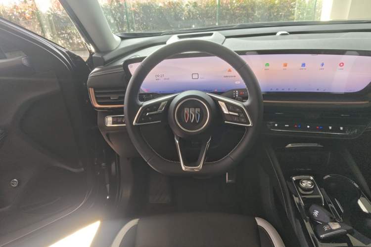 Used Buick Envision 2024 Encore S 25T Ignite Black Style Edition Steering Wheel