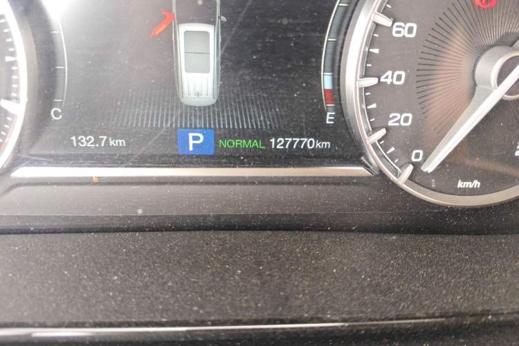 Used GAC Trumpchi M6 2019 270T Automatic Elite Edition (7-seater) China V Standard Odometer Close Up