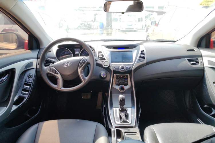 Used Hyundai Elantra (5th Generation / Langdong) 2013 1.6L Automatic Leading Model