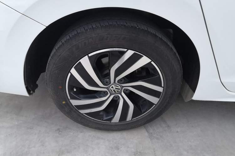 Used Volkswagen Bora Pure Electric 2020 Shan Model Right Rear Wheel Hub