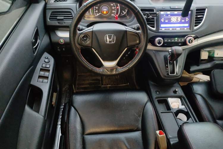 Used Honda CR-V 2016 2.0L two-wheel drive Urban Edition