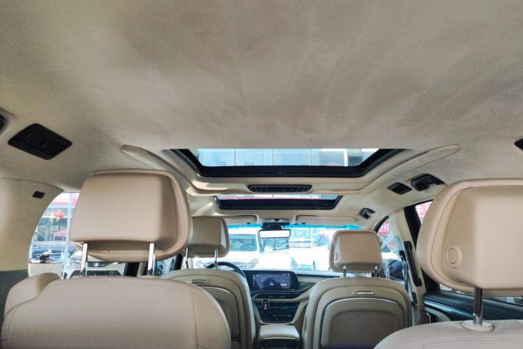 Used Buick GL8 2022 ES Land Cruiser 653T Luxury Model