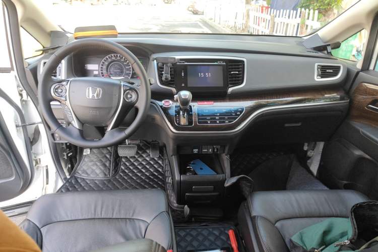 Used Honda Odyssey 2015 Updated Version 2.4L Smart Edition