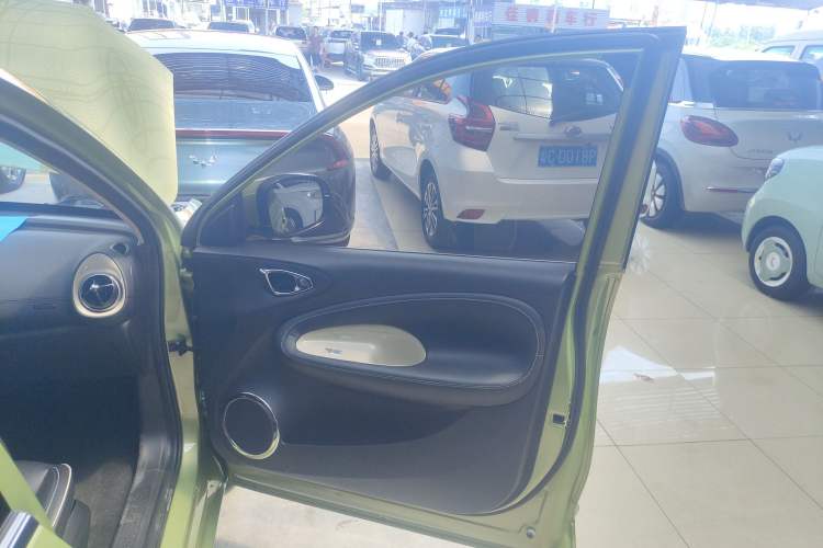 Used Wuling Bingo 2023 333 km Enjoyment Version Right Front Door Interior