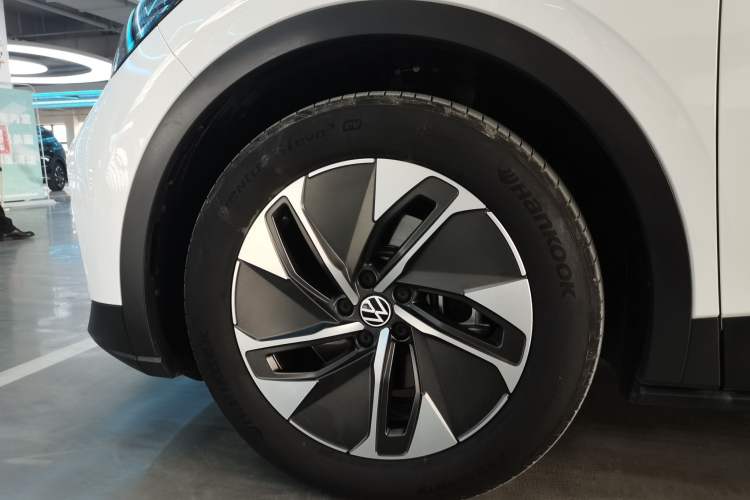 Used Volkswagen ID.4 CROZZ 2024 Pure Edition Limited Edition Left Front Wheel Hub