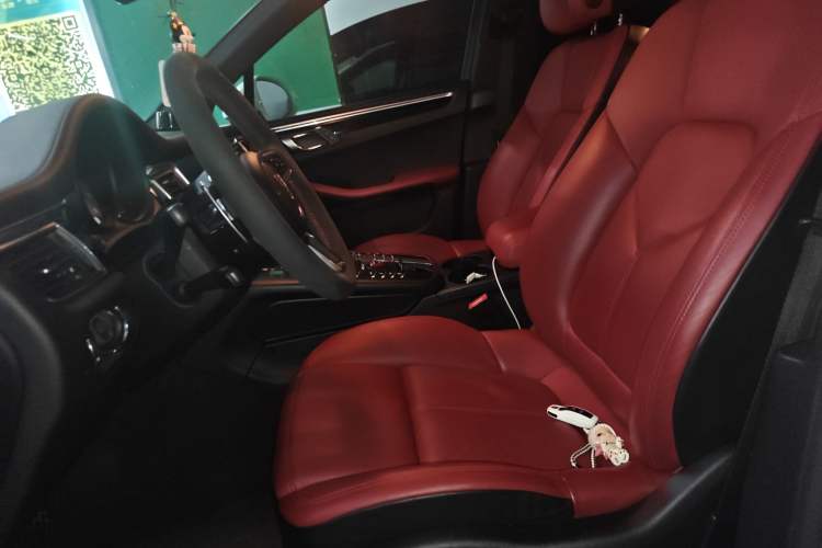 Used Porsche Macan 2017 Macan S 3.0T Left Front Seat