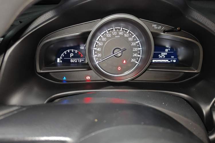 Used Mazda 3 Axela 2019 Cloud-Controlled Sedan 1.5L Automatic Luxury Model China VI Standard Instrument Cluster