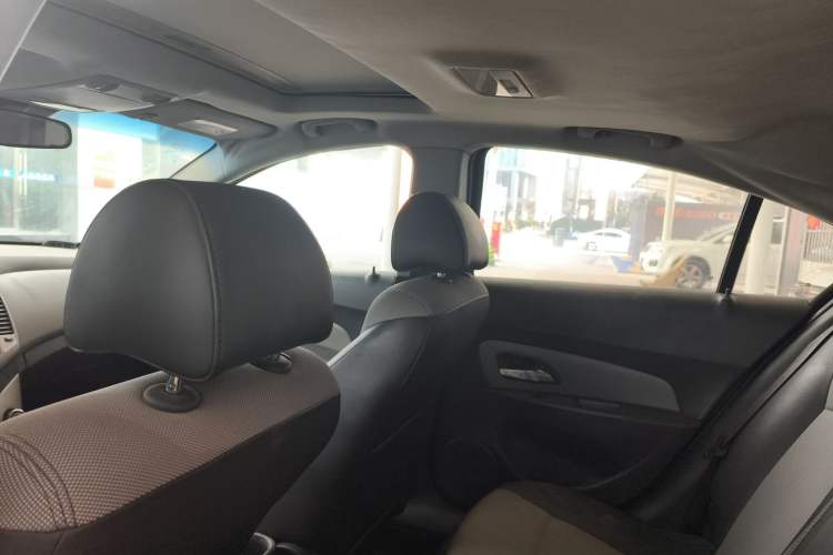 Used Chevrolet Cruze 2013 1.6L SL Sunroof Edition MT
