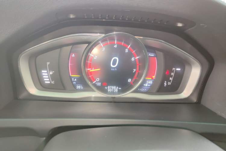 Used Volvo V60 2015 T5 Zhiyi Edition Instrument Cluster