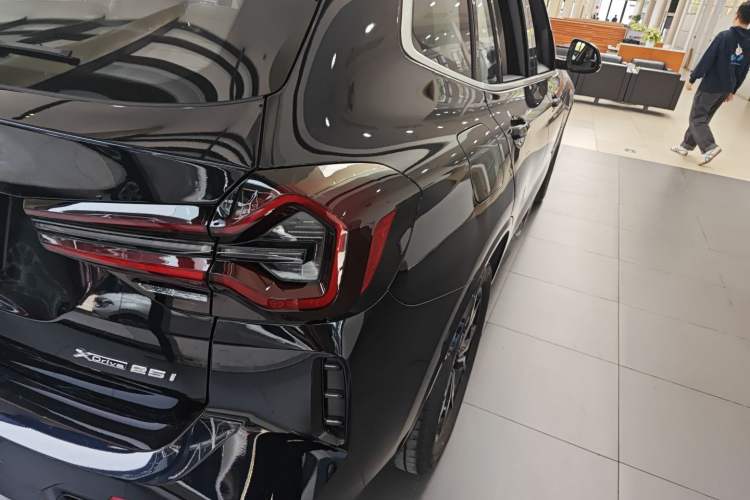 Used BMW X3 2023 xDrive25i M Sport Package
