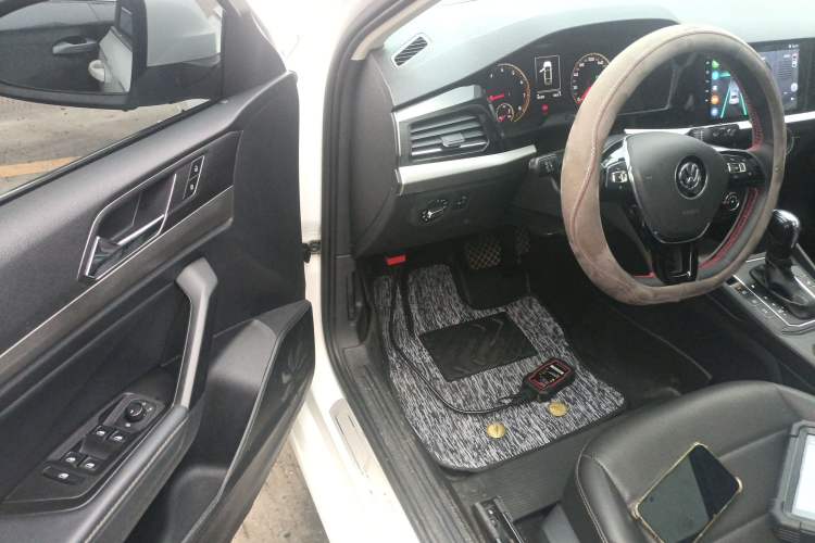 Used Volkswagen Lavida 2019 1.5L Automatic Comfort Edition China VI Standard Driver Seat