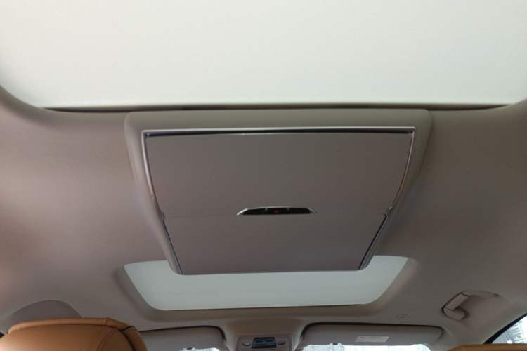 Used Denza D9 2024 DM-i 980 Four-Wheel Drive Prestige Model