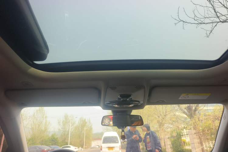 Used BMW 2 Series 2023 225i Four-Door Coupe M Sport Package Headliner