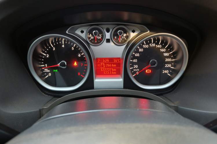 Used Ford Focus 2013 Hatchback Classic 1.8L Automatic Fashion Edition