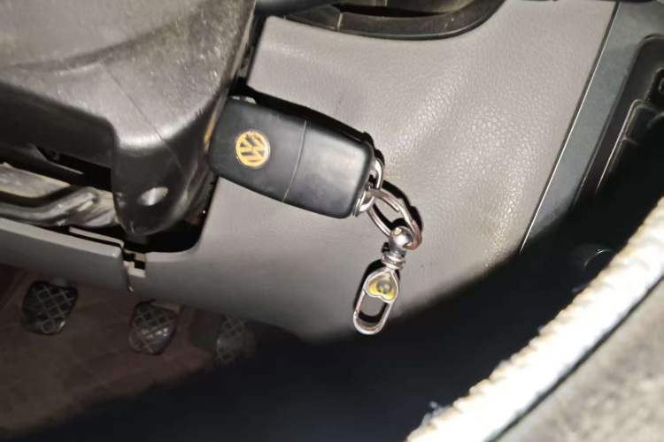 Used Volkswagen Bora 2008 1.6L Manual Fashion Model