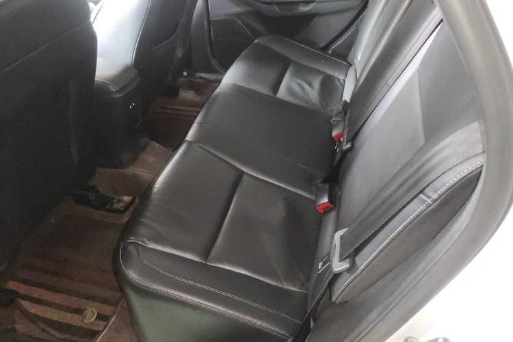 Used Ford Escort 2015 1.5L Automatic Fashion Model Left Rear Seat