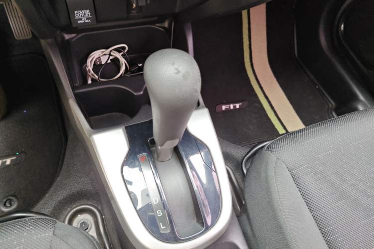 Used Honda Fit 2016 1.5L LXS CVT Comfort Sunroof Version