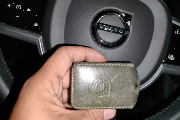 Used Volvo V90 2022 Cross Country B5 AWD Prestige Edition