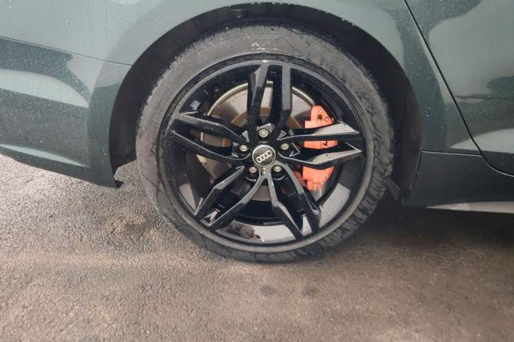 Used Audi A5 2017 Sportback 45 TFSI Fashion Model Right Rear Wheel Hub