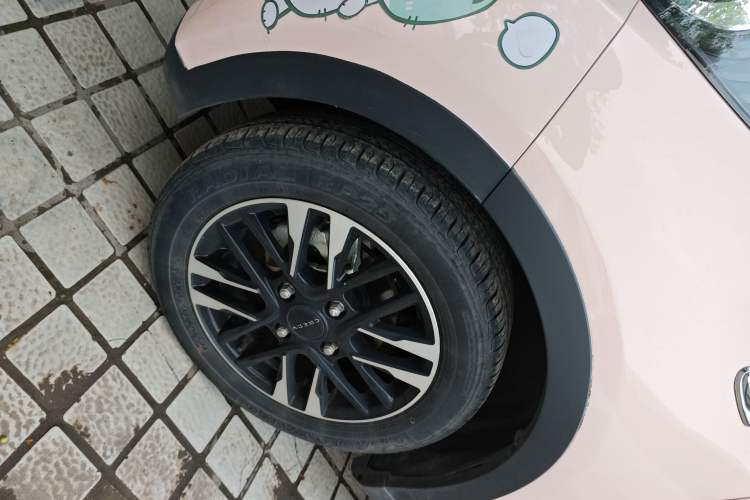 Used Chery QQ Little Ant 2022 Sweet Pink Edition Half-Sugar Version 3-Cell Lithium 30kW 301km