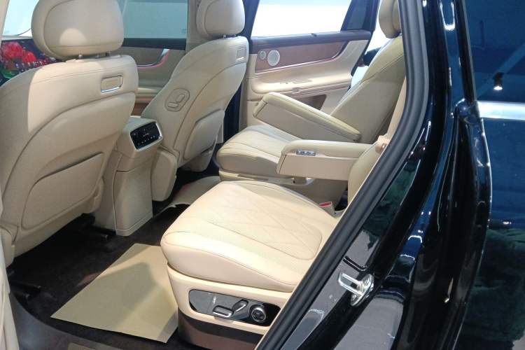 Used Hima AITO M9 2024 Range-Extended Max Edition 42 kWh 6-Seater Version
