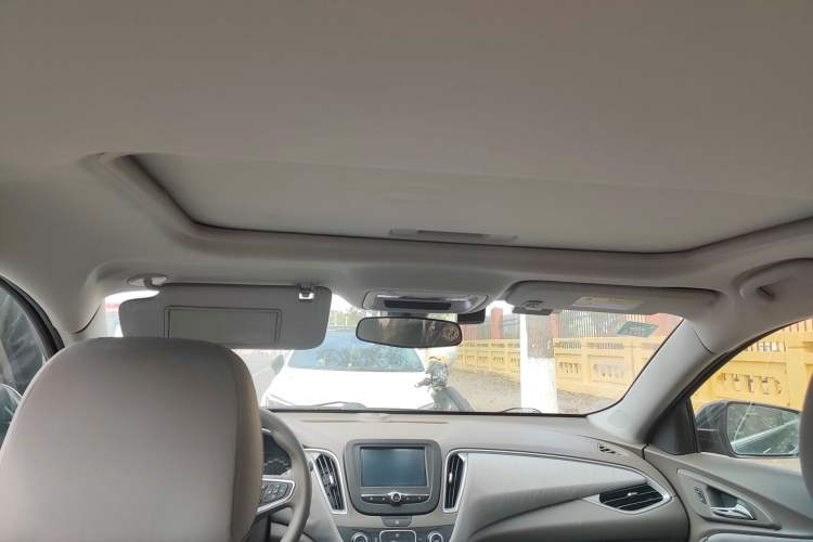 Used Chevrolet Malibu XL 2016 1.5T Dual-Clutch Enjoyment Edition Headliner