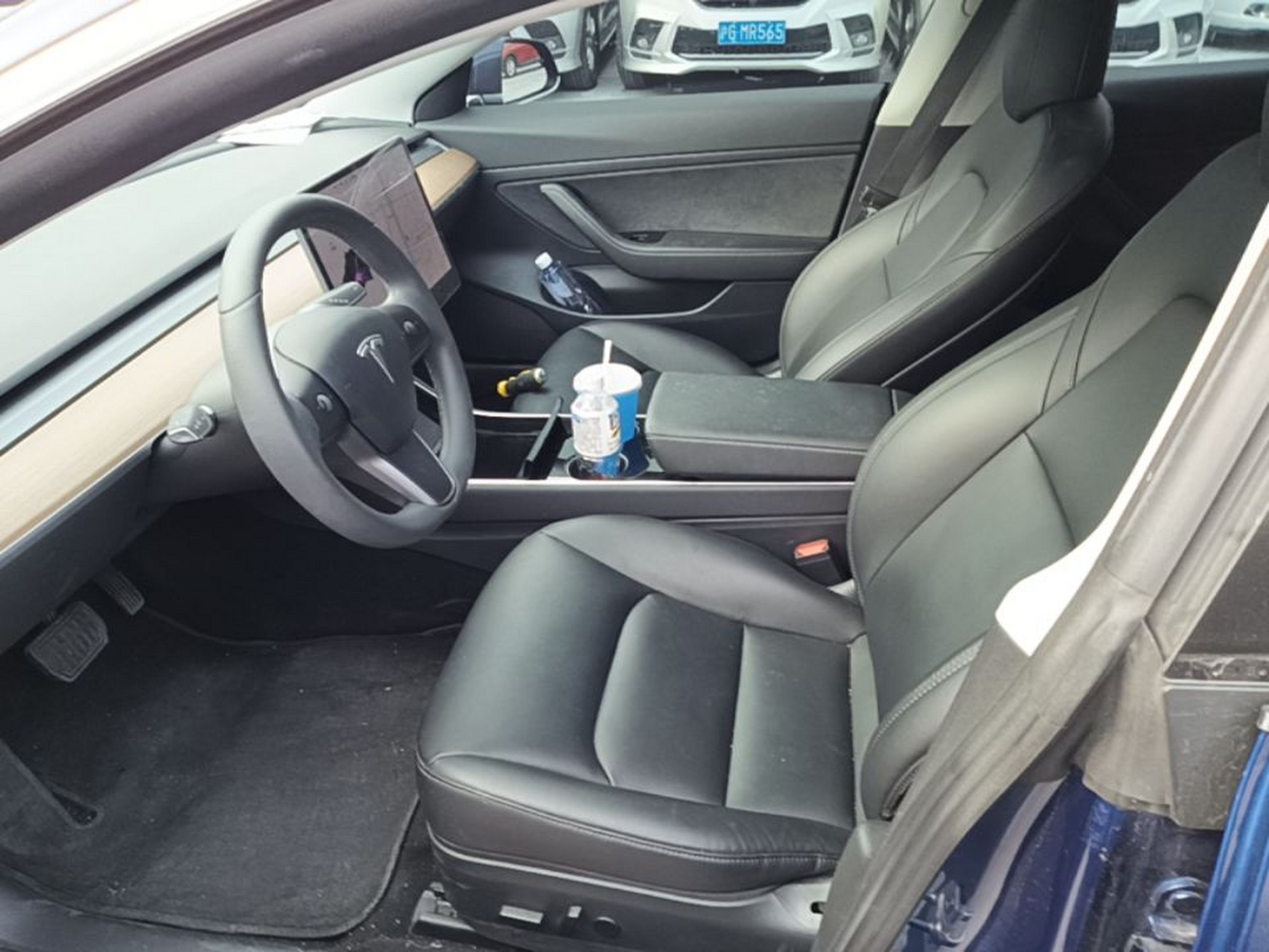 Interior delantero