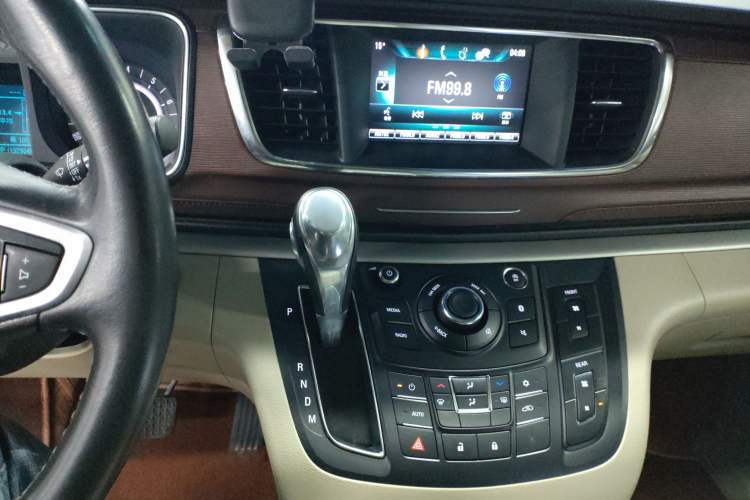 Used Buick GL8 2018 28T Luxury Model China VI Standard