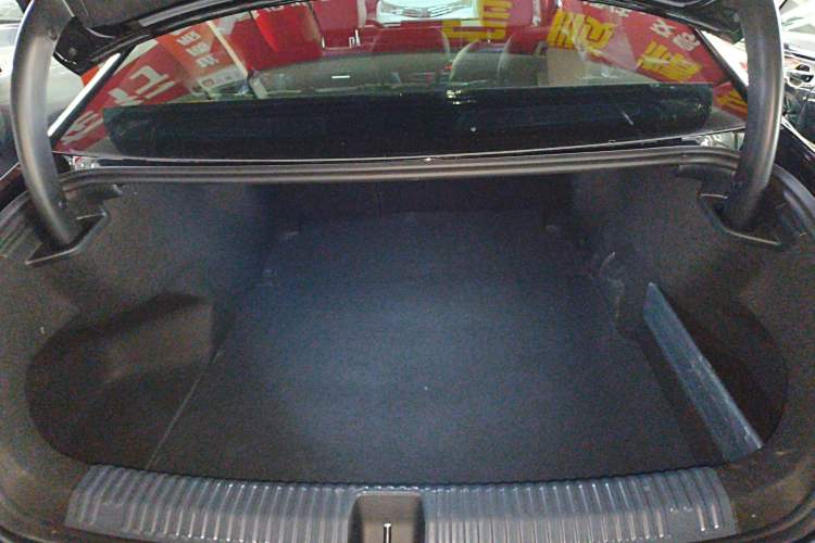 Used Volkswagen Magotan 2026 380TSI DSG Prestige Package—Daimai Package Trunk