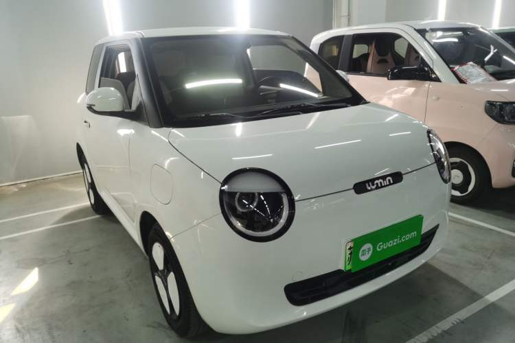 Used CHANGAN NEVO Lumin 2023 205km Xiangqin Version Front Right 45 Deg
